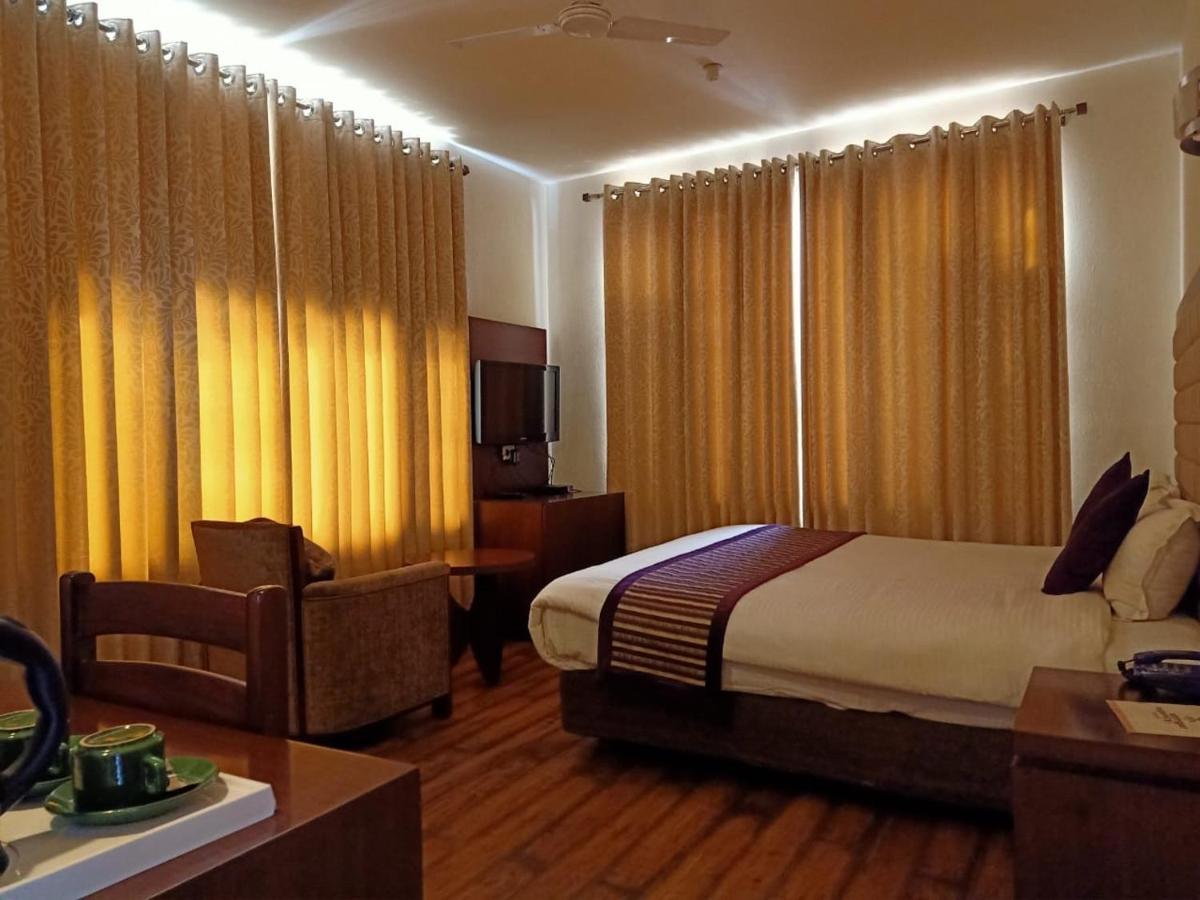 ศินคาร รีเจนซี Hotel มะนาลี ภายนอก รูปภาพ